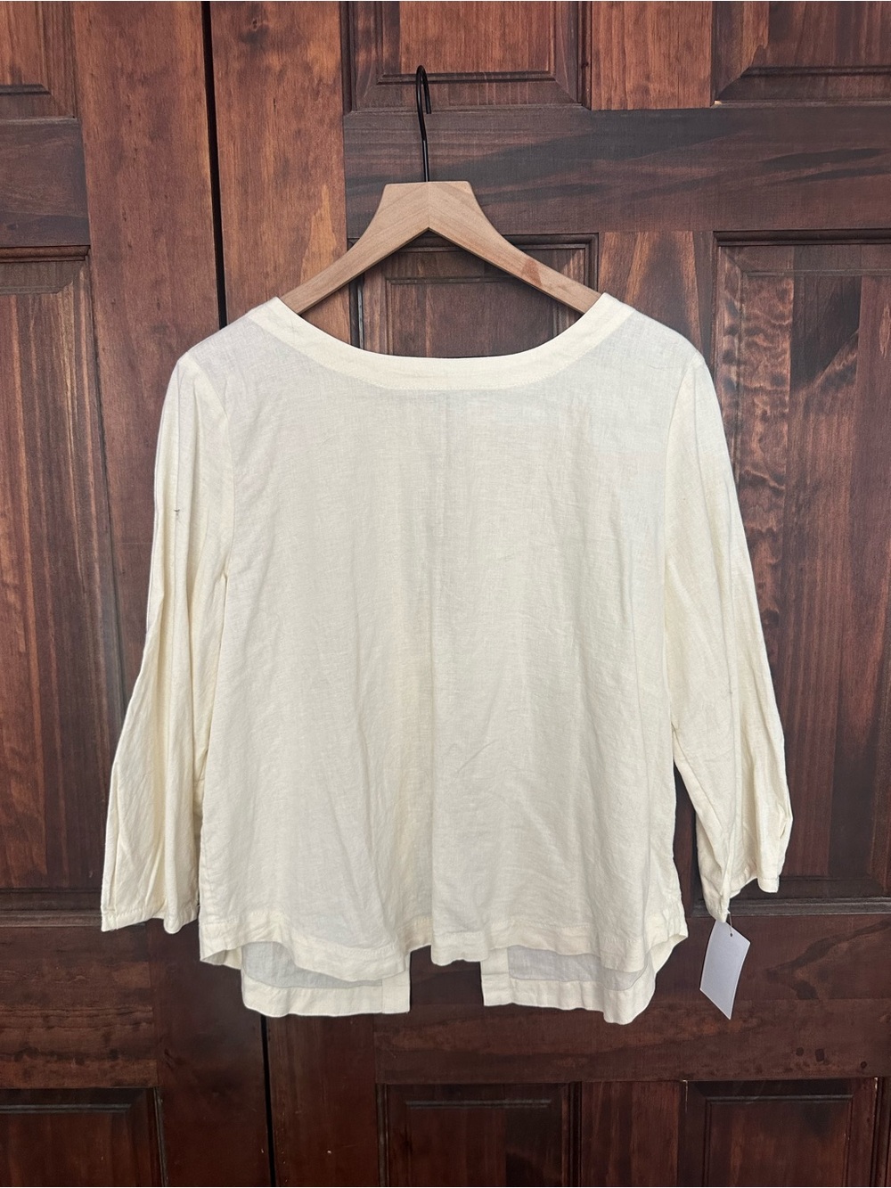 Treasure & Bond Cream Lightweight Long-Sleeve Tunic Top
